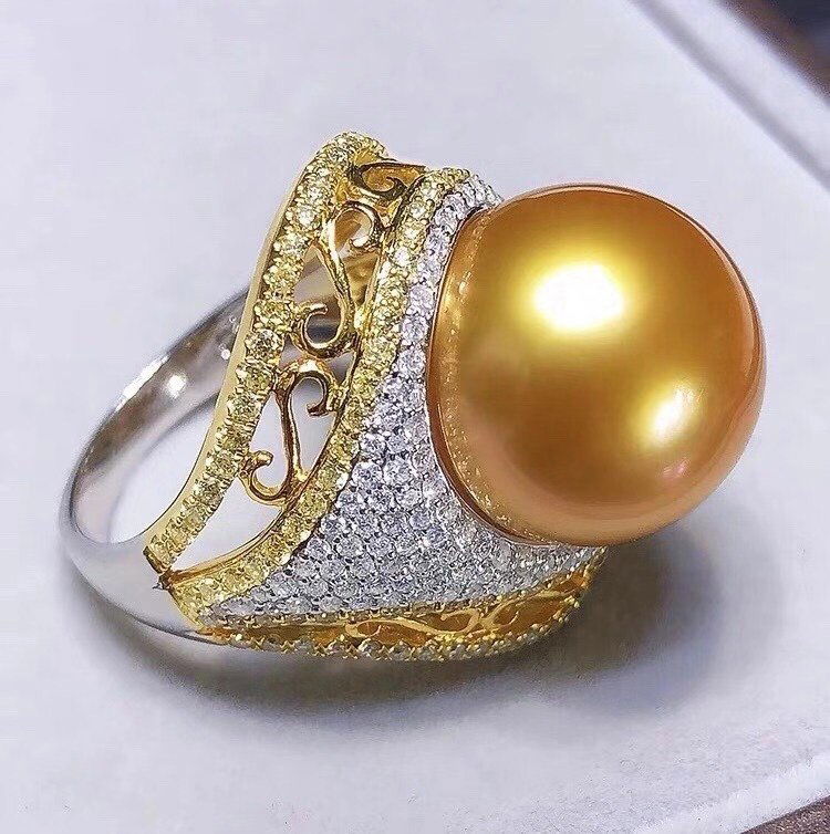 Small Square Natural Gold Pearl Ring (1 of 3)