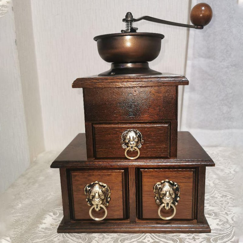 KONO coffee grinder [second-hand] (1 of 8)