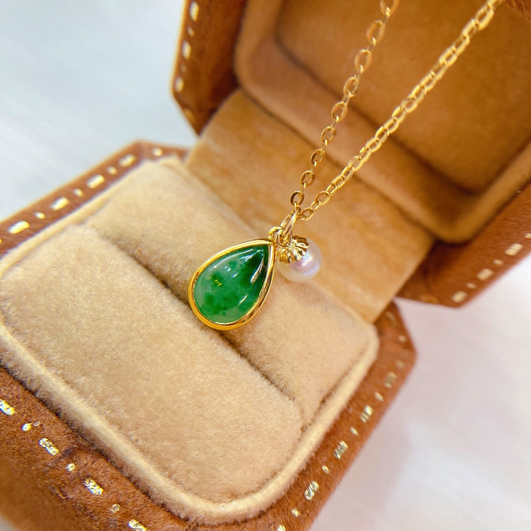 Jade Necklace: Jadeite necklace, 18k gold green jadeite/pearl, perfect match