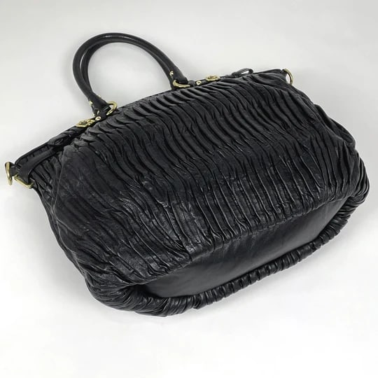 Coach Logo Tote 2WAY Shoulder Bag Pleated Tote Leather Black F28542 Women's [Second Hand]: Coach Logo Handbag 2WAY Shoulder Bag Pleated Handbag Leather Black F28542 Women [Second-hand] Because it is a second-hand product, it is not verified and cannot be returned or exchanged Width (maximum