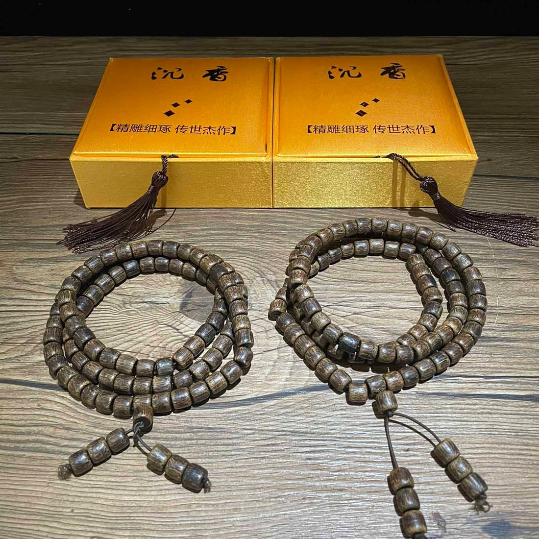 Natural Hainan old material agarwood (1 of 8)