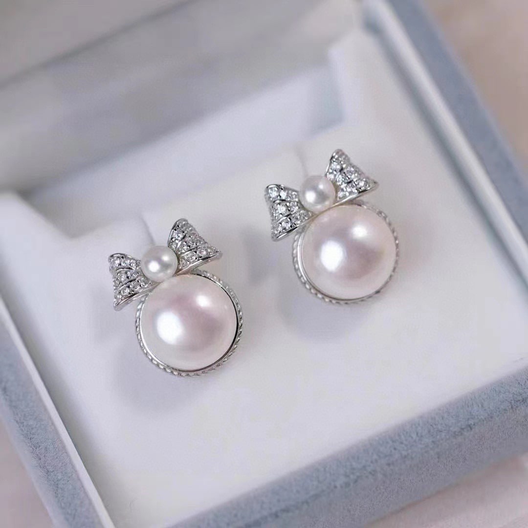 3-9MM double bead bow earrings: 3-9MM double bead bow earrings