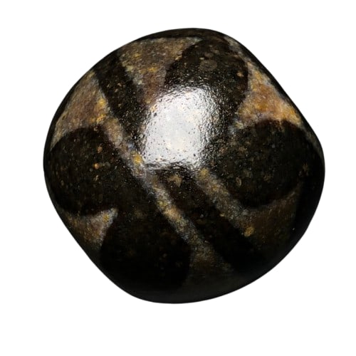 Old material with high oil patina [Tiger Tooth Dzi Beads]: Size: Maximum diameter 32mm Weight 44.5g Thick patina with weathering traces, delicate orange peel pattern Tiger tooth Dzi has the effect of warding off evil spirits. Continuous tooth pattern contains