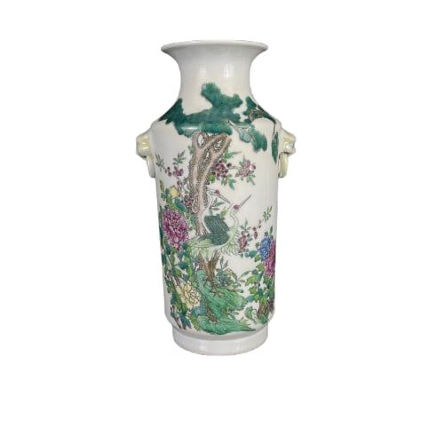 Qing Dynasty style Kangxi-marked five-color porcelain vase with pine and crane longevity patterns: Qing Dynasty style Kangxi-marked five-color porcelain vase with pine and crane longevity patterns and double tiger heads. Fine workmanship, thick patina, sophisticated skin, and appearance as shown in