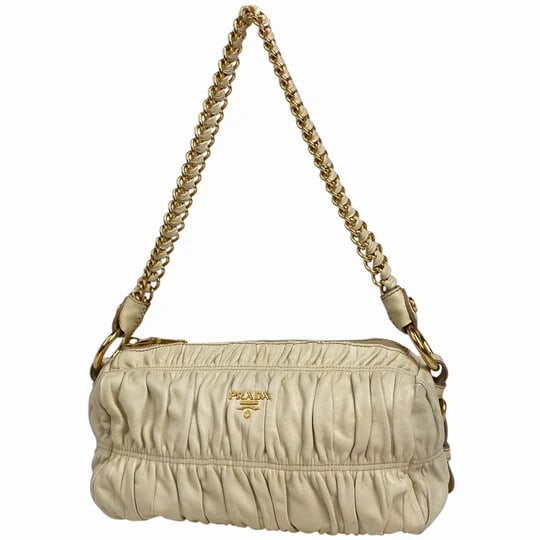 Prada Logo Chain Shoulder Bag One Shoulder Pleated Leather BL0651 Women's [Second Hand]: Prada Logo Chain Shoulder Bag Shoulder Pleated Shoulder Bag Leather White BL0651 Women's [Second-hand] Because it is a second-hand product, it is not verified and cannot be returned or exchanged. Widt