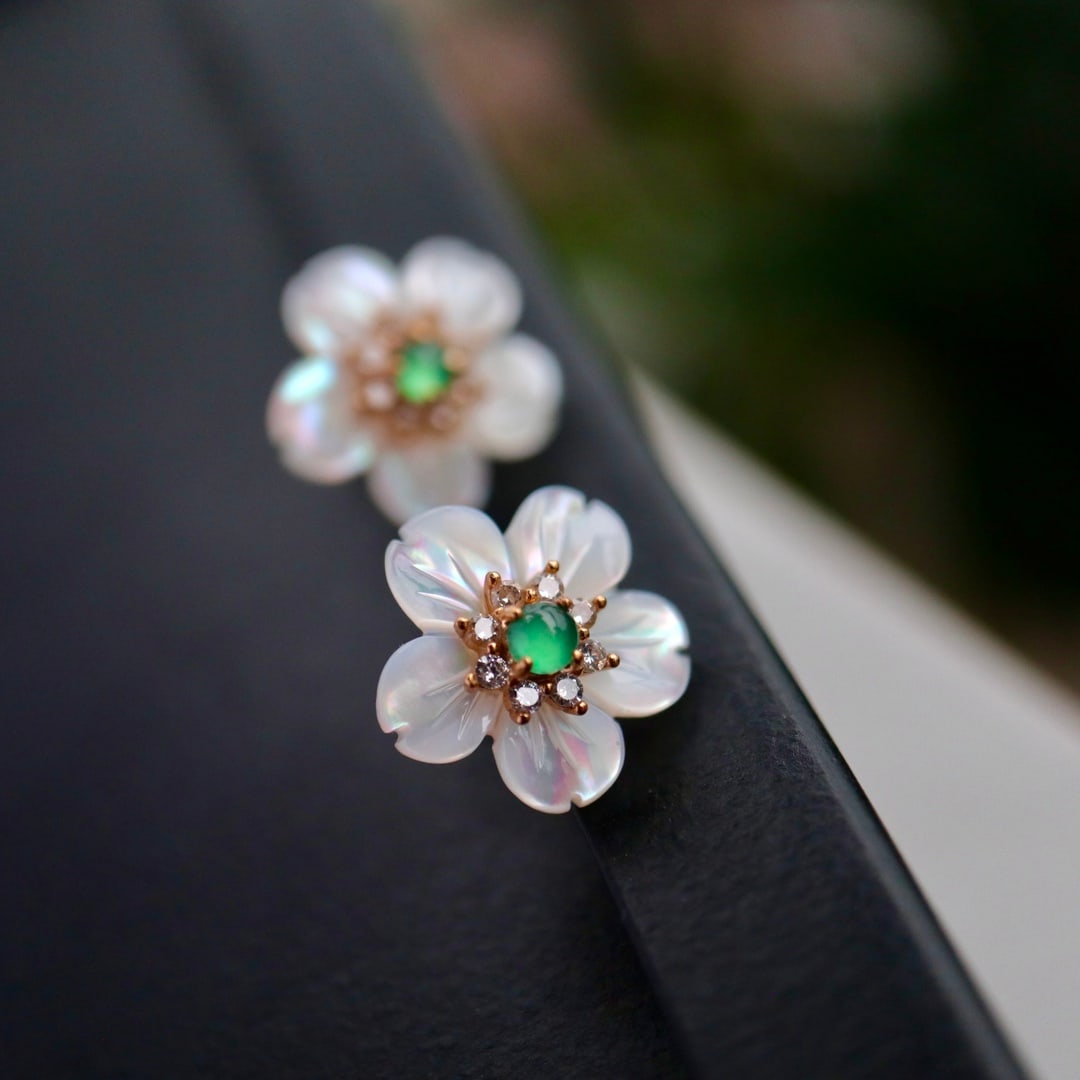 Natural Jade Shell Flower Earrings (1 of 5)