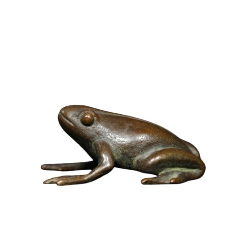 Fine collection of old bronze frog ornaments from the Qing Dynasty style: Fine collection of old bronze frog ornaments from the Qing Dynasty style. Exquisite workmanship, sophisticated patina, details as shown. Length*width*height: 4.6*4.3*2 cm, weight: 79 g Freight: 1.Inte