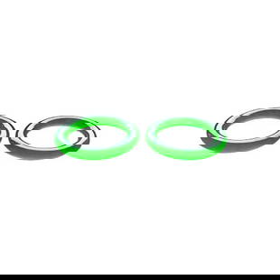 A pair of top-grade dragon stone imperial green jadeite bracelets: A pair of top-grade dragon stone imperial green jadeite bracelets. The water head is super good, super perfect, can pass the ultraviolet light. Diameter 5.6cm, weight 54.7/60g Freight: 1.International