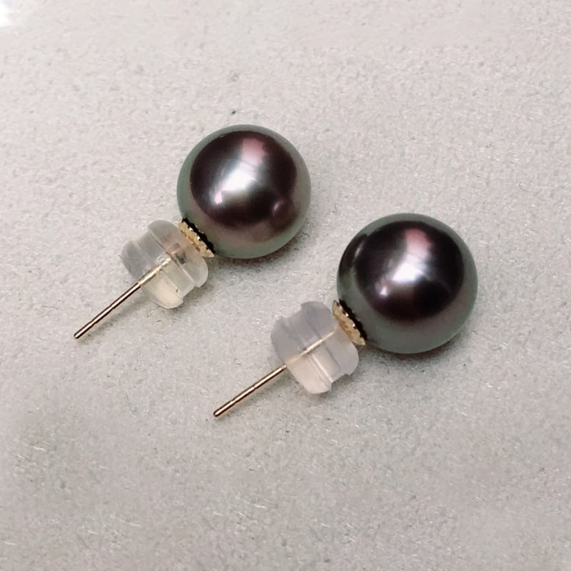 18k gold natural original color Tahitian black pearl earrings (1 of 8)