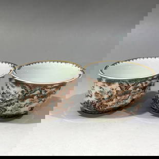 A pair of Qing Yong-style alum-red and gold-painted floral and poem cups: Chinese porcelain, private collection, national treasure (a pair of Qing Yongzheng alum red and gold-painted flower and poem cups), top quality, handed down from generation to generation, height 4.5 c