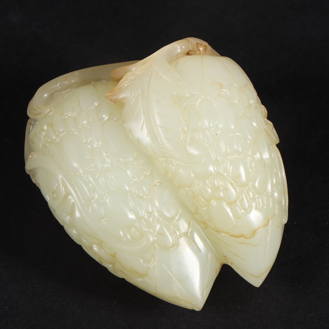 Old Collection Fine Works Hetian Jade Lychee Carving with Many Children and Blessings: Chinese antiques, private collection, orderly inheritance (old collection of fine Hetian jade lychee fertility carvings) era items, unique masterpieces, handed down from generation to generation, spec