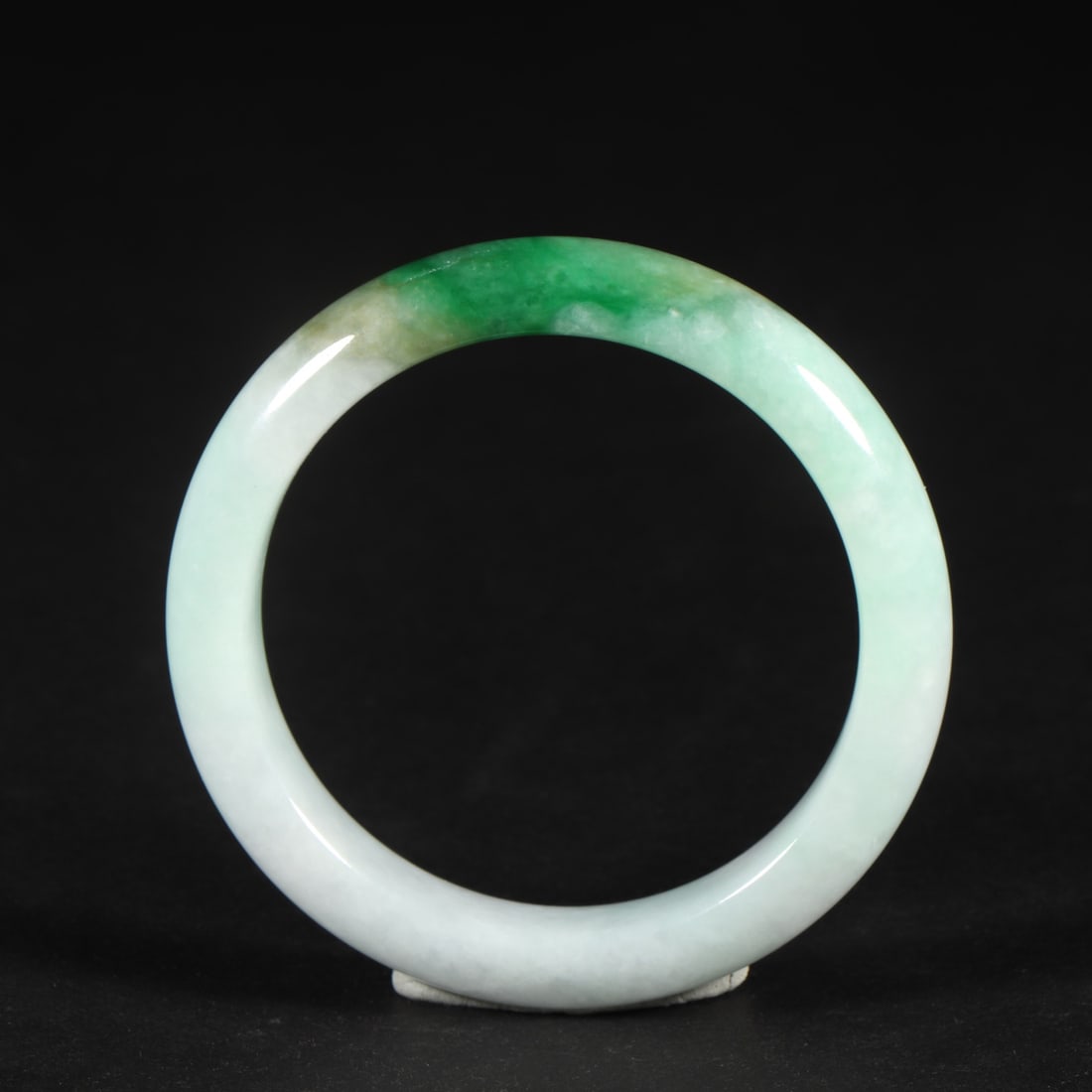 Old Collection Jade Bracelet A-grade: Chinese antiques, private collection, orderly inheritance (old collection boutique jade bracelet A grade) era items, unique masterpieces, handed down from generation to generation, specifications: inn