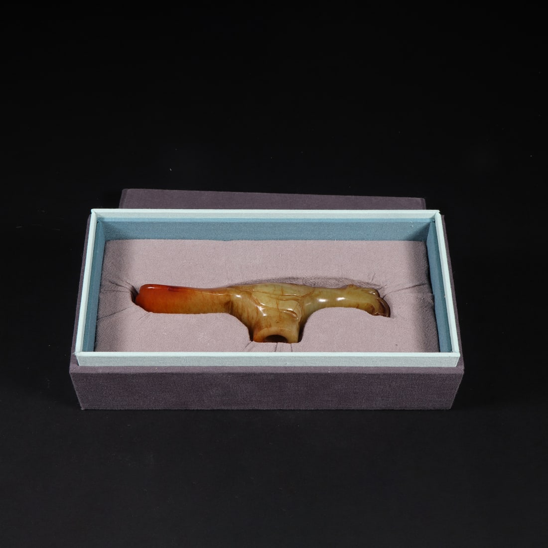 Chinese Antiques Private Collection (Old Collection of Fine Hetian Jade Antiques): Chinese antiques, private collection, orderly inheritance (old collection of fine Hetian jade, ancient) era items, unique masterpieces, handed down from generation to generation, specifications: lengt