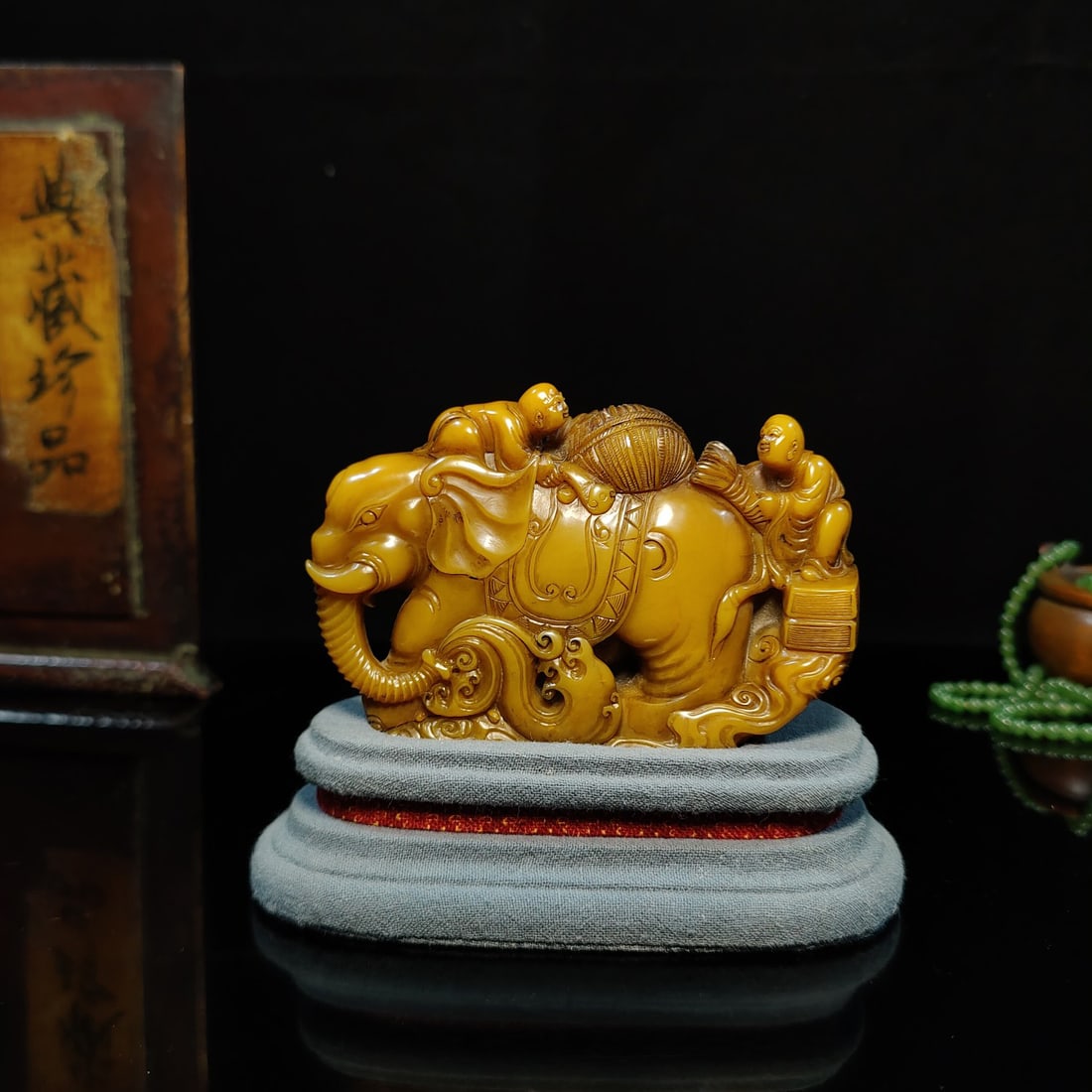 Shoushan Stone Top Grade Jintian Huang Seal Ornament: Chinese antiques, private collection, orderly inheritance (Shoushan stone top grade gold Tianhuang seal ornaments), period objects, unique masterpieces, handed down from generation to generation, coll