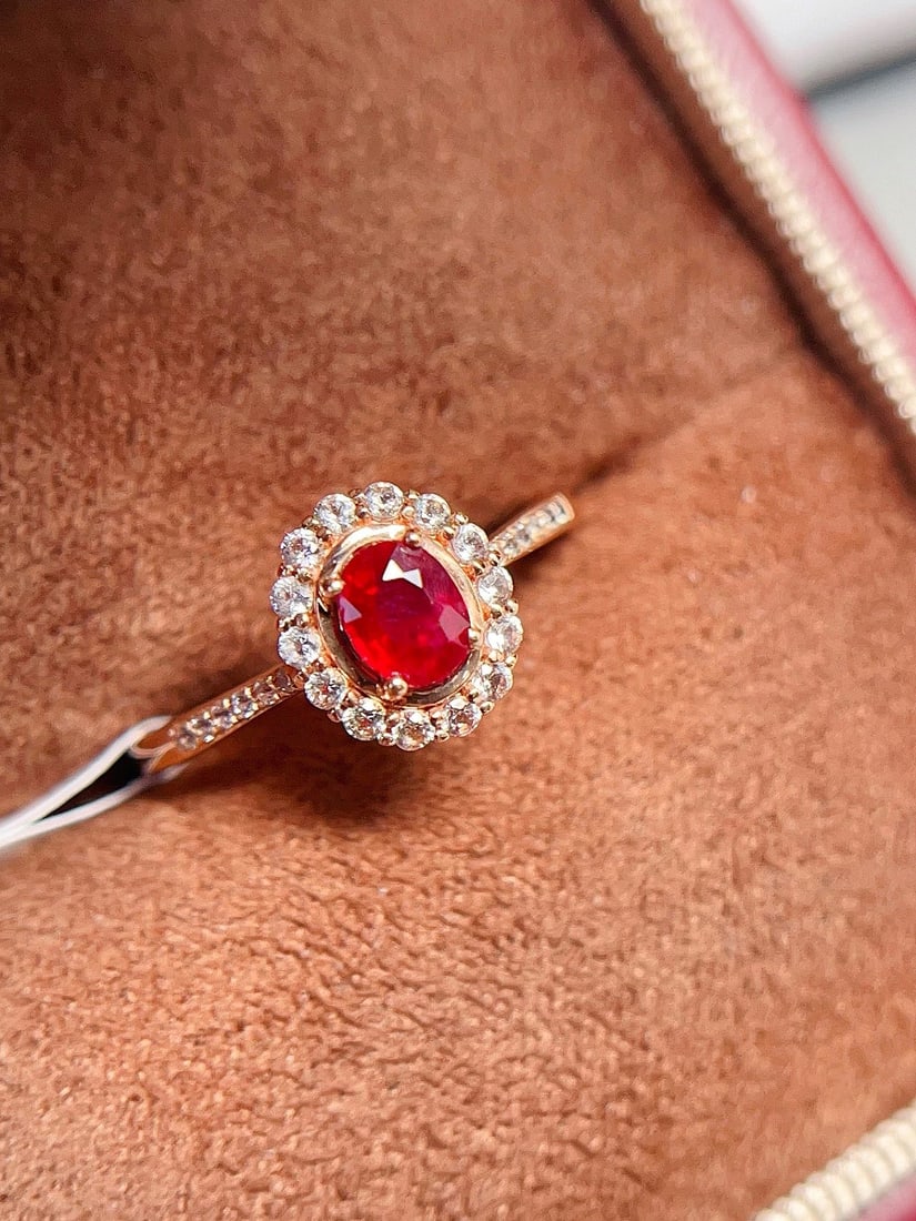 18k gold ruby ring (1 of 4)