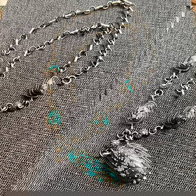 Harry Yazzie Navajo Turquoise Necklace: Harry Yazzie Navajo Turquoise NecklaceTurquoise necklace made by Navajo Indian jewelry craftsman Harry B. Yazzie.The source of the turquoise is unknown, but the stones used have a good atmosphere.Neck