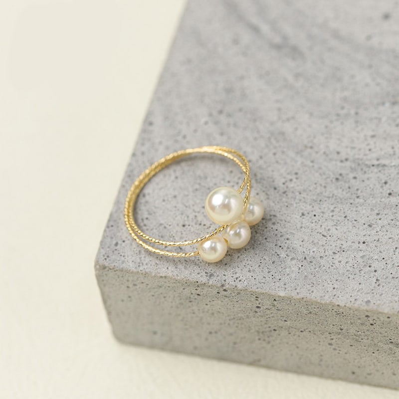 18K Gold Pearl Elastic Ring: Akoya Pearl 3-6mmMaterial: 18k Gold