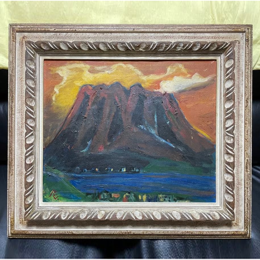 1963 family heirloom masterpiece oil painting, landscape painting, evening scenery of Sakurajima,: A family heirloom masterpiece oil painting from 1963, a landscape painting depicting the evening scenery of Sakurajima, created by Ryuzaburo, an oil painting with vibrant colors, depicting the landsca