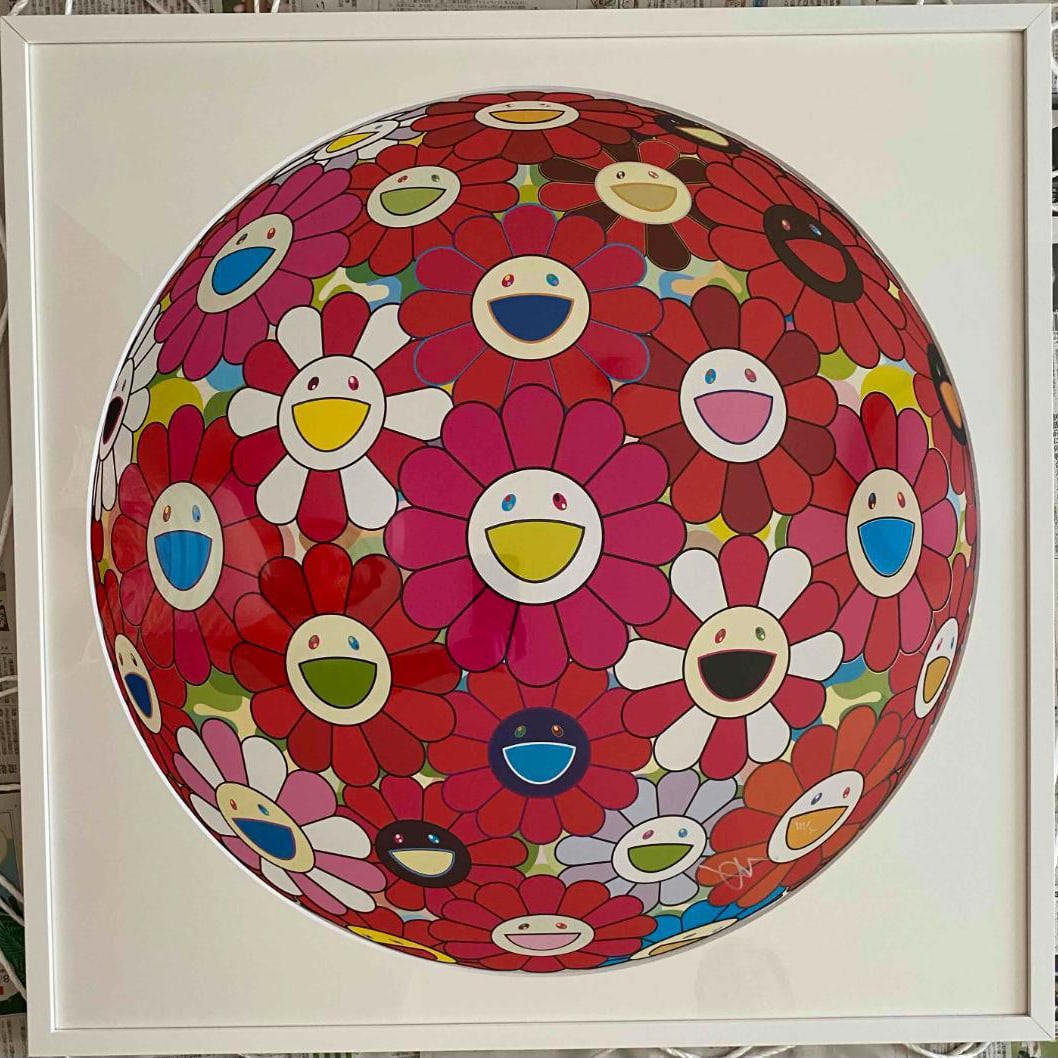 Takashi Murakami's handwritten signature 'Flower Ball (3D) Understanding the 51st Dimension': Takashi Murakami's "Balloon Flower" series is a collection of works featuring his iconic motif - flowers - arranged in a spherical formation. The works are vibrant in color and lively in style, yet