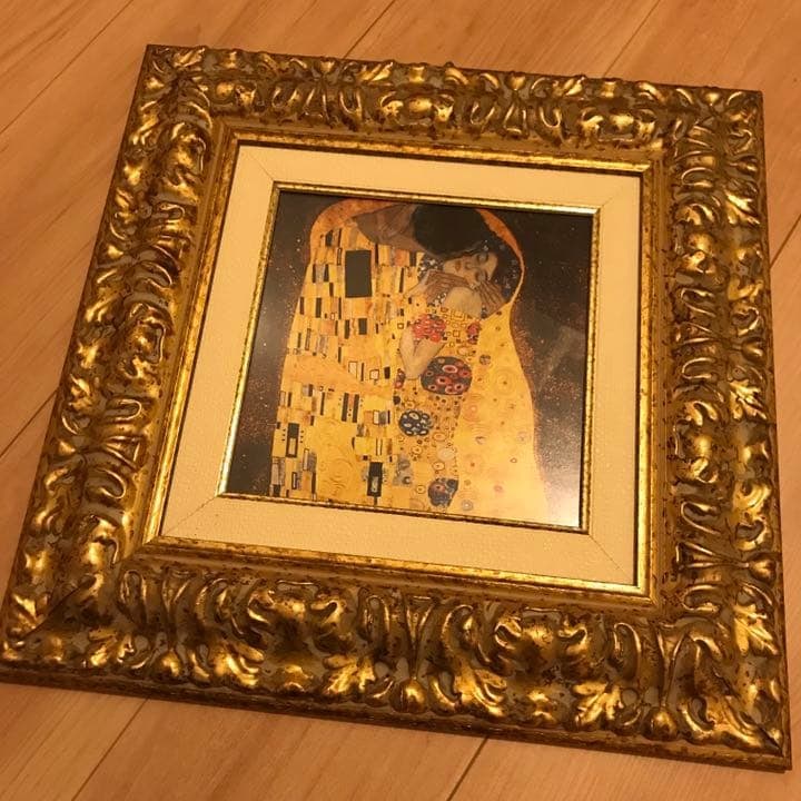 Klimt's 'The Kiss' artwork (1 of 4)