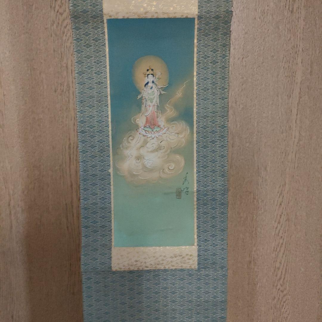 Guanyin hanging scroll (1 of 8)