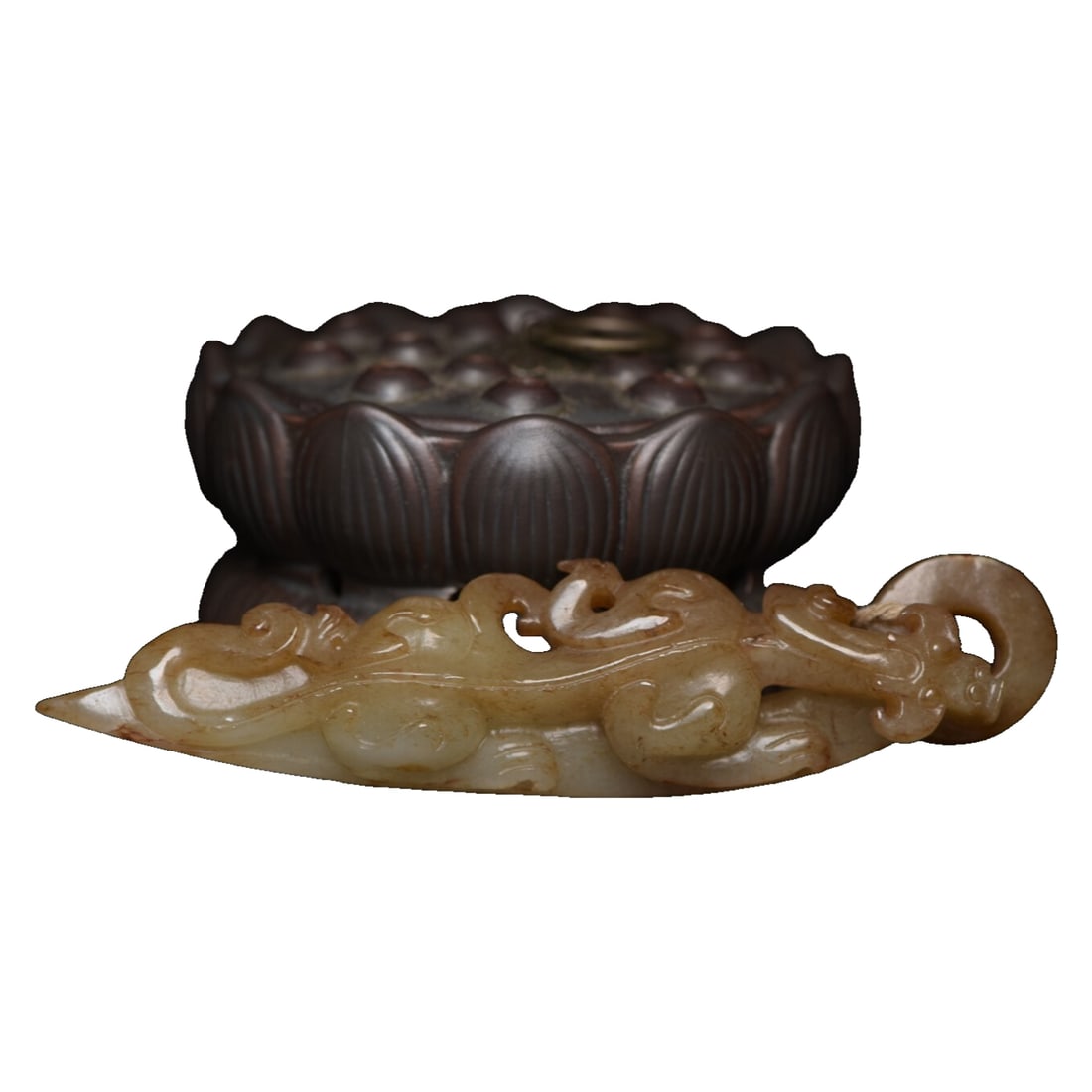 Jade Weapon of Hetian: Hetian jade weaponSpecifications: 12×2.7×1.7 centimeters, weight 50 grams.Jade texture is fine and smooth, the shape is exquisite and elegant, the carving is exquisite, the patina is ancient and