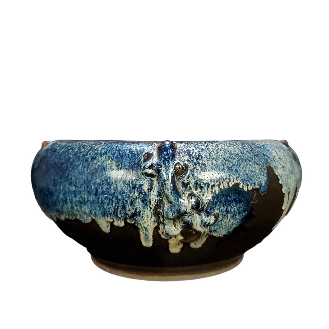 Tang Dynasty Style Jun Ware Glaze Transformation with Molded Geckos and Drum Nails Basin (1 of 10)