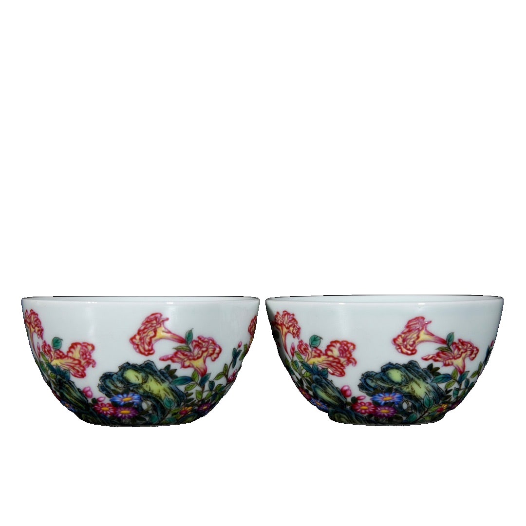 Pair of Qing Yongzheng Style Enamel Cups with Floral Patterns (1 of 10)