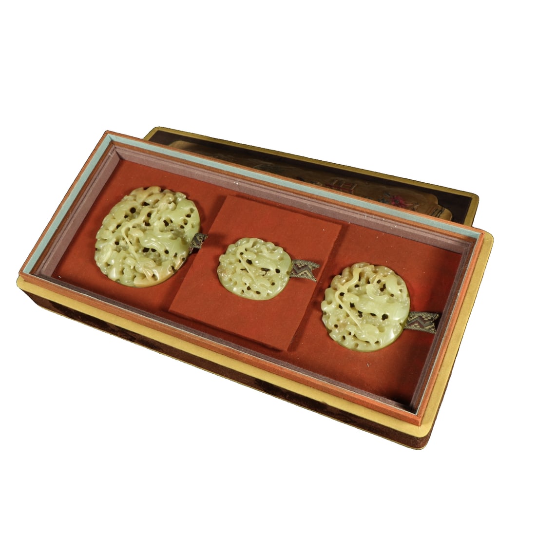 A set of Qing Dynasty Hetian Yellow Jade Wazi Jade Pendant with Pine, Crane, and Longevity Design: A set of Qing dynasty Hetian yellow jade pendants featuring pine trees and cranes symbolizing longevity, specifications: Length 8.4cm Width 7.6cm Thickness 1.6cm, Length 5.2cm Width 4.4cm Thickness