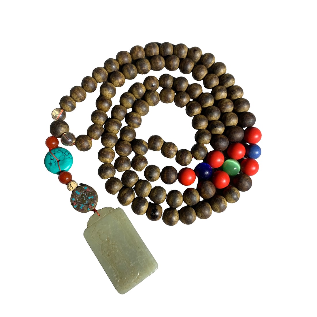 Agarwood 108 Beads Rosary: Agarwood 108 Beads Mala with beads diameter of 1.6 centimeters. Freight: 1.International Shipping: Foreign shipping costs are determined by the destination. 2.Photos, descriptions and valuations are