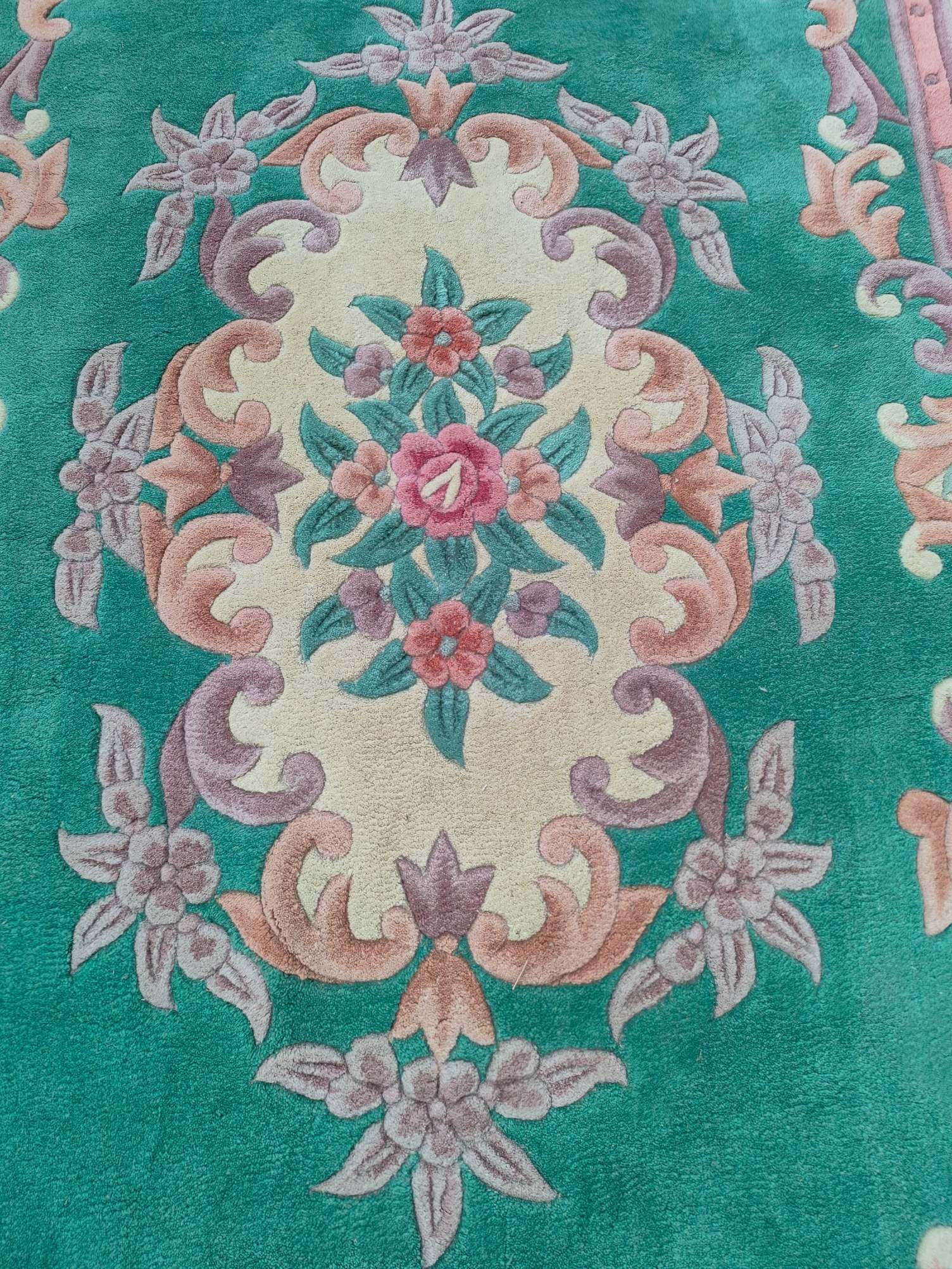 Large rectangular vintage wool carpet - 4