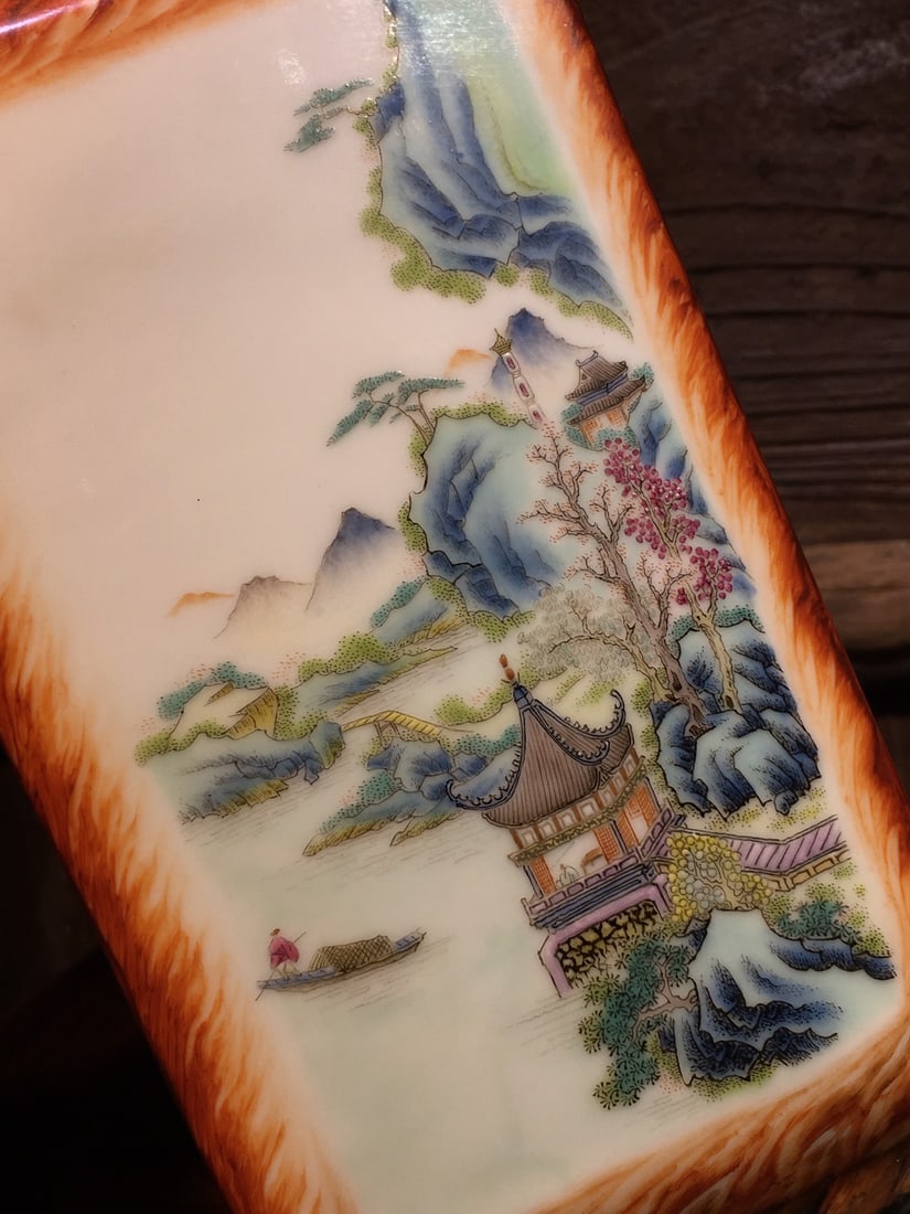 Enamel-painted porcelain wood grain glaze square vase with openwork floral design - 4