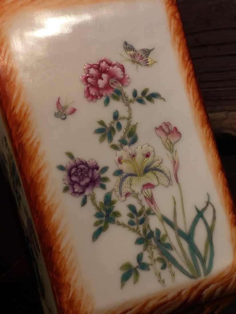 Enamel-painted porcelain wood grain glaze square vase with openwork floral design - 5