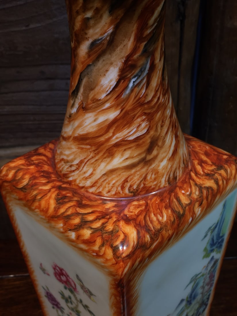 Enamel-painted porcelain wood grain glaze square vase with openwork floral design - 9