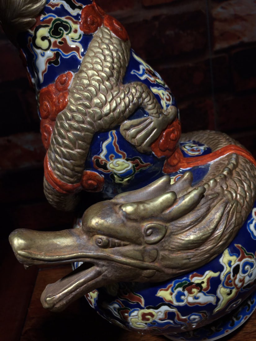 Enamelled Celadon Glaze Gourd-shaped Vase with Gold Inlaid Dragon Design - 3