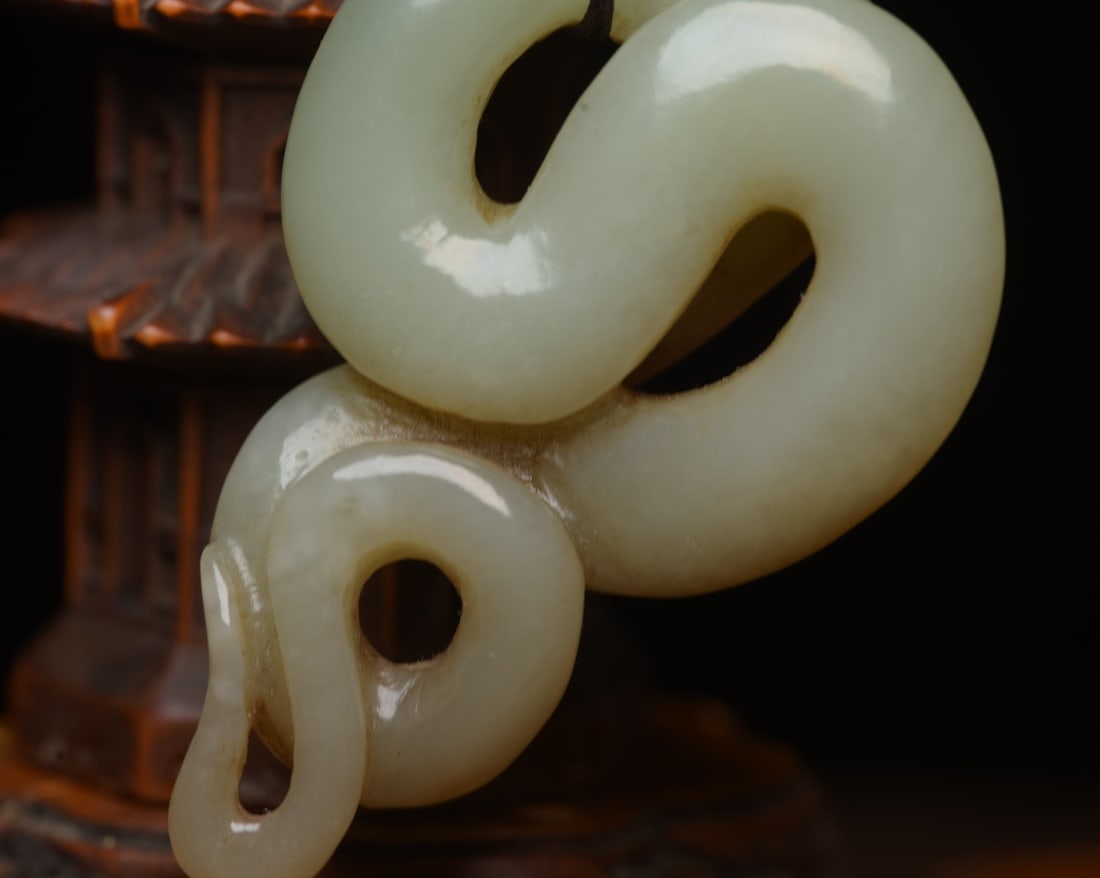 Nephrite Snake - 10