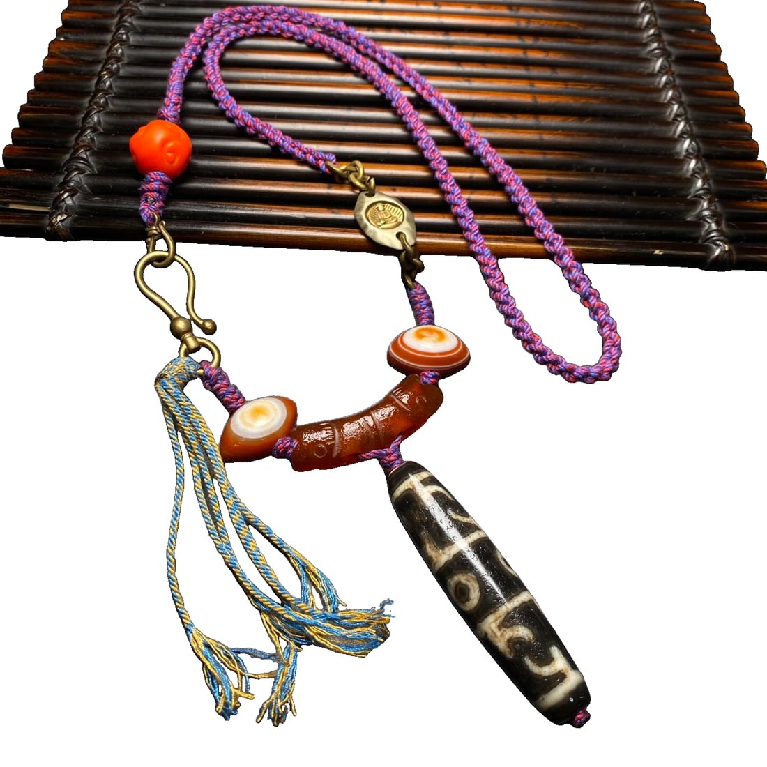 Ancient Zhu high oil paste lotus master tool three-eyed celestial bead with old agate dragon head (1 of 10)