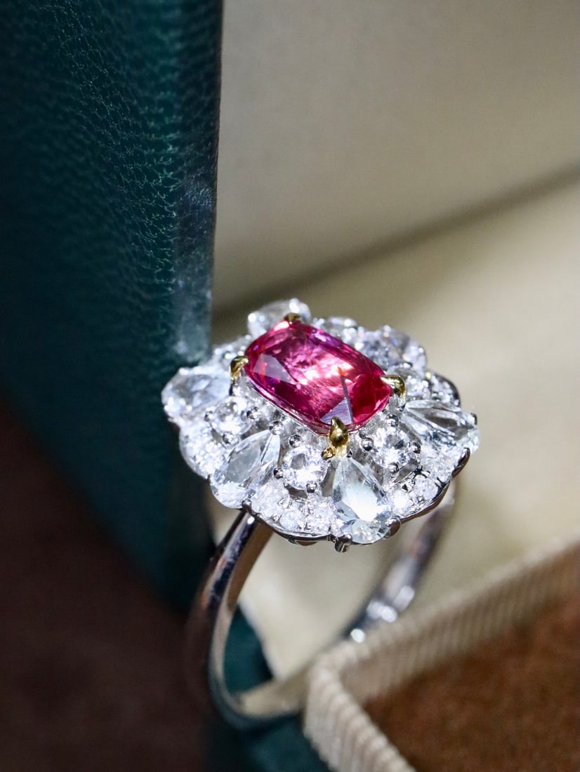 18K Untreated Ruby Ring - 3