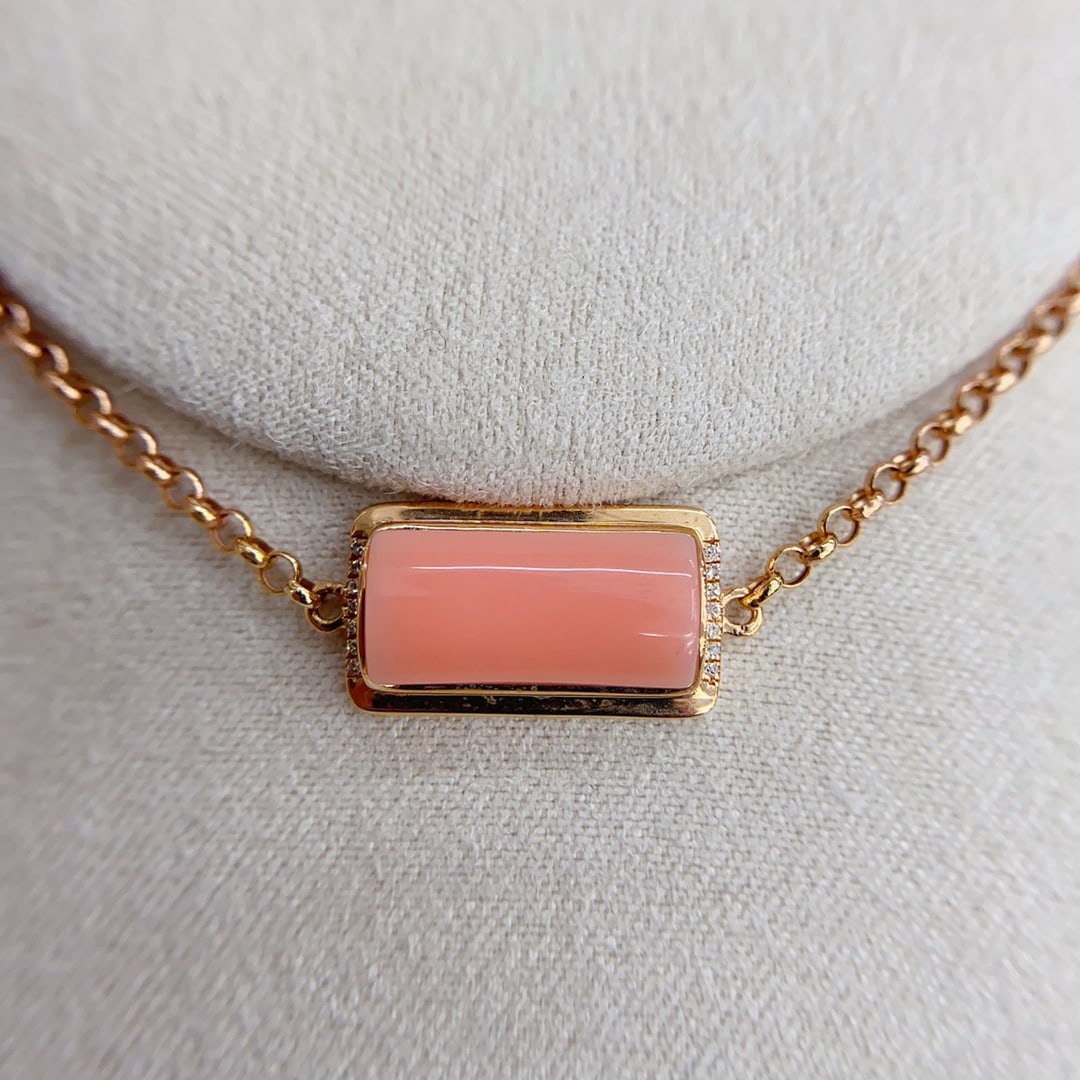 18k Gold Plated Diamond Red Coral Bracelet: 18k gold set with diamond and red coral bracelet, pink coral cabochon, jelly textureNaked stone 20.4x9.5mm