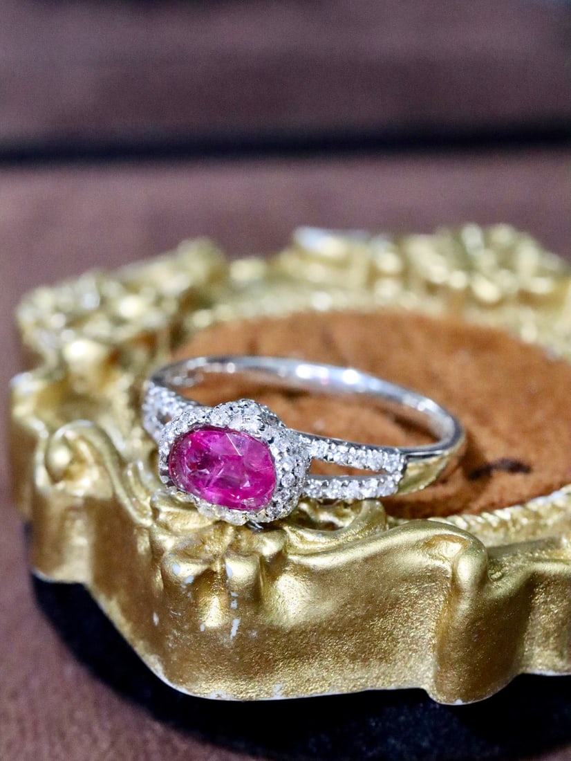 18k Ruby Ring - 4
