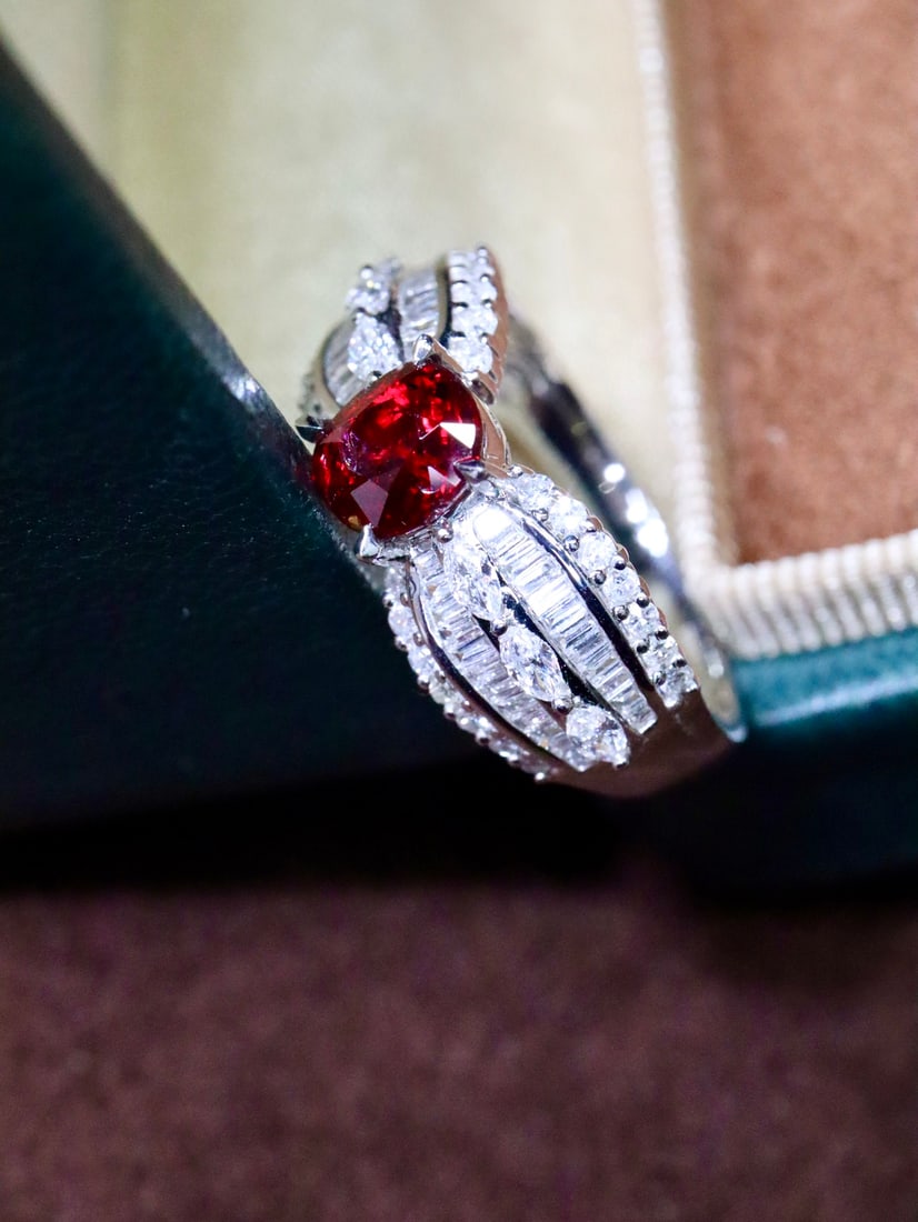 18K Untreated Ruby Ring - 4