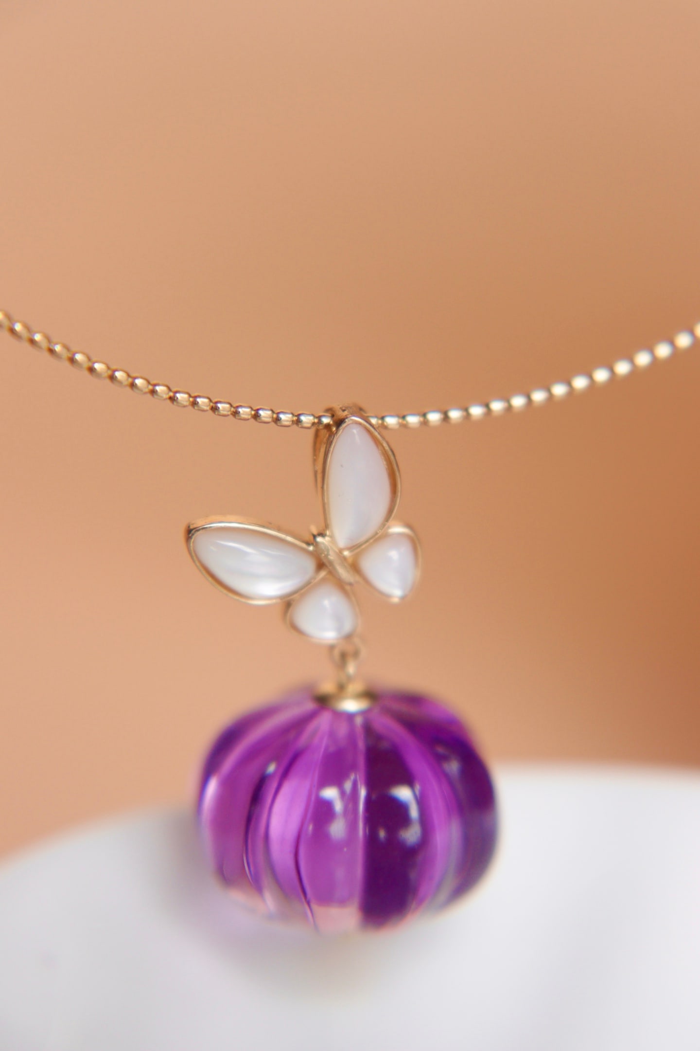 18K Gold Plated Pumpkin Purple Crystal Pendant: 18K Gold Plated Pumpkin Purple Crystal PendantWith White Shell Butterfly Clasp, Color is Beautiful, Crystal Quality is Good