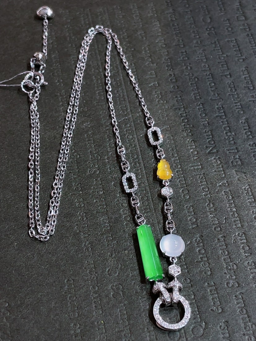 18K Gold-Plated Design-Embedded Universal Clasp Jade Collarbone Chain Necklace (1 of 5)