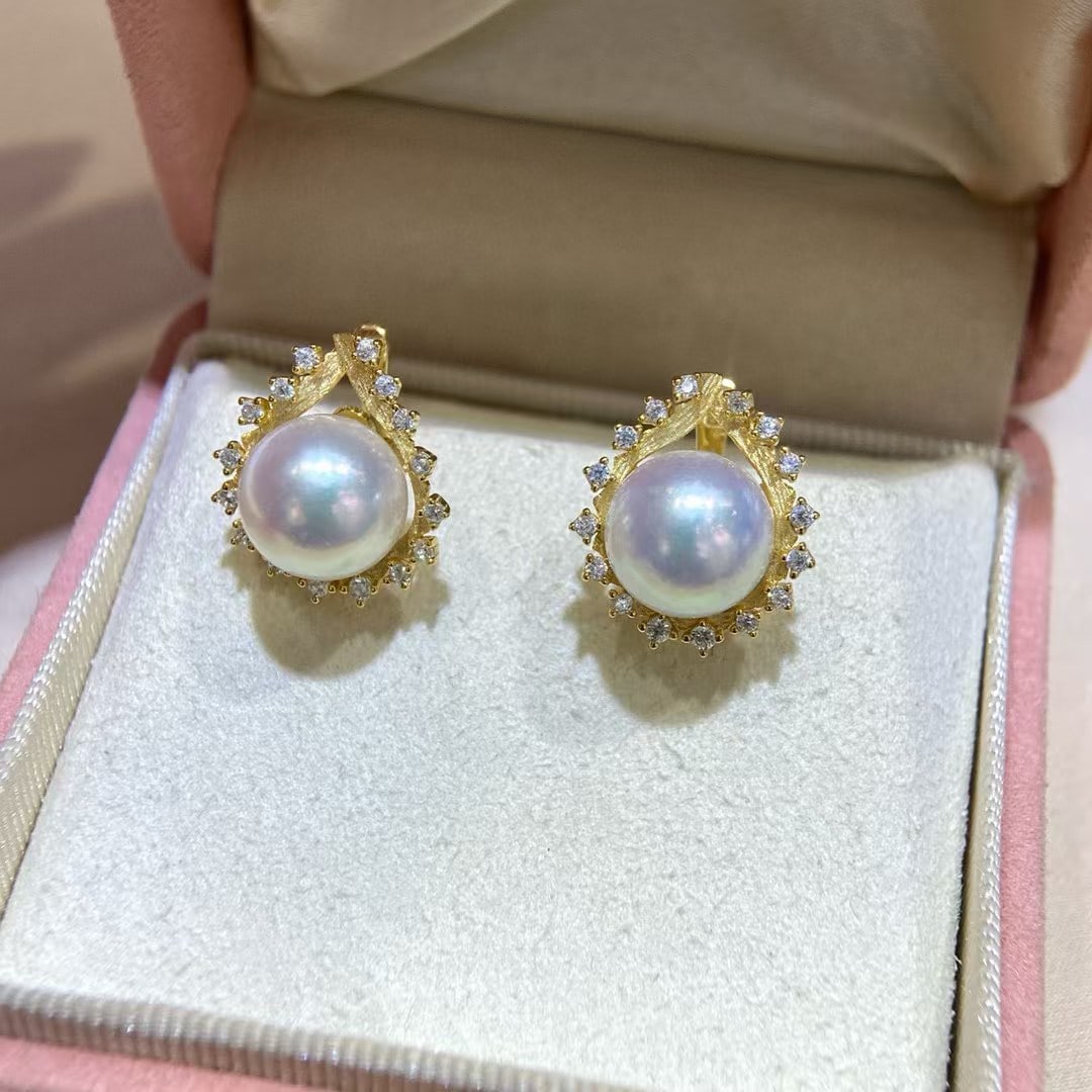 Pearl earrings with pendant (1 of 4)