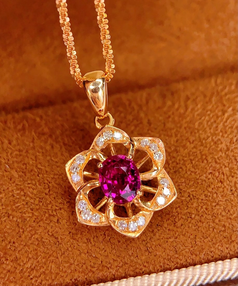 18k Natural Untreated Ruby Pendant: 18k Natural Untreated Ruby Pendant (without chain)Total weight: 1.12 gramsMain stone: 0.7 caratsDiamonds: 18