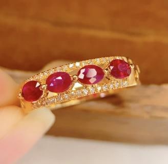 18K Gold Ruby Ring (1 of 7)