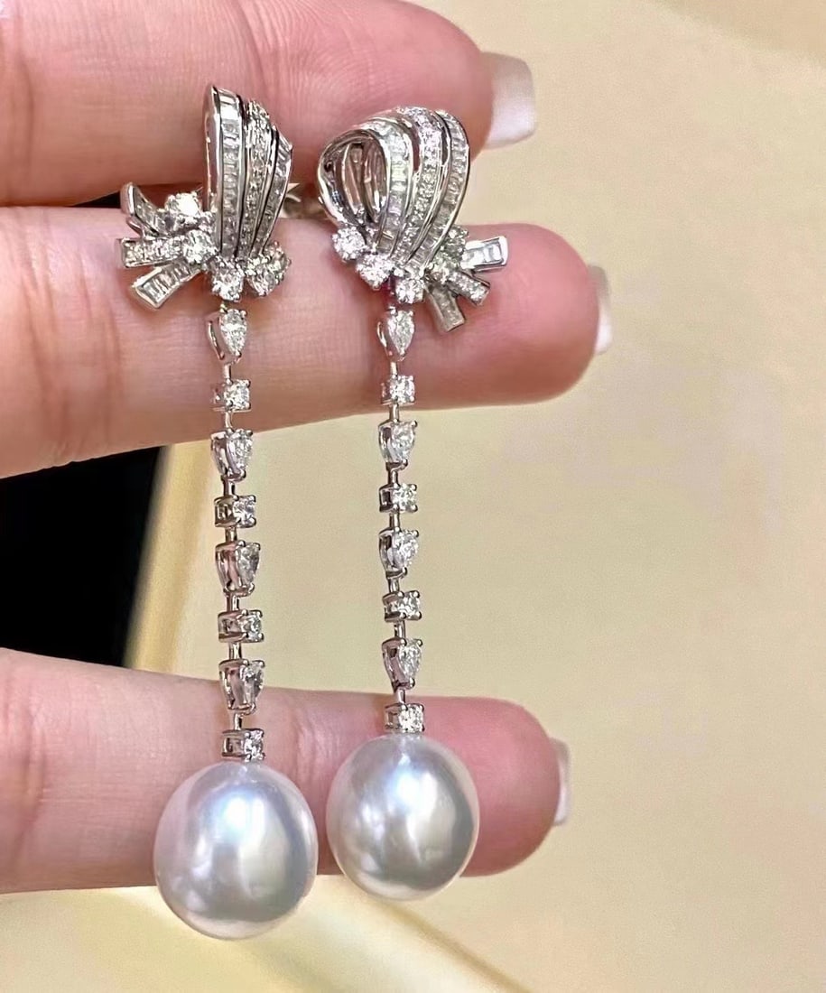 S925 Sterling Silver Pearl Earrings: Pearl diameter 9-10MM near round with slight flaws