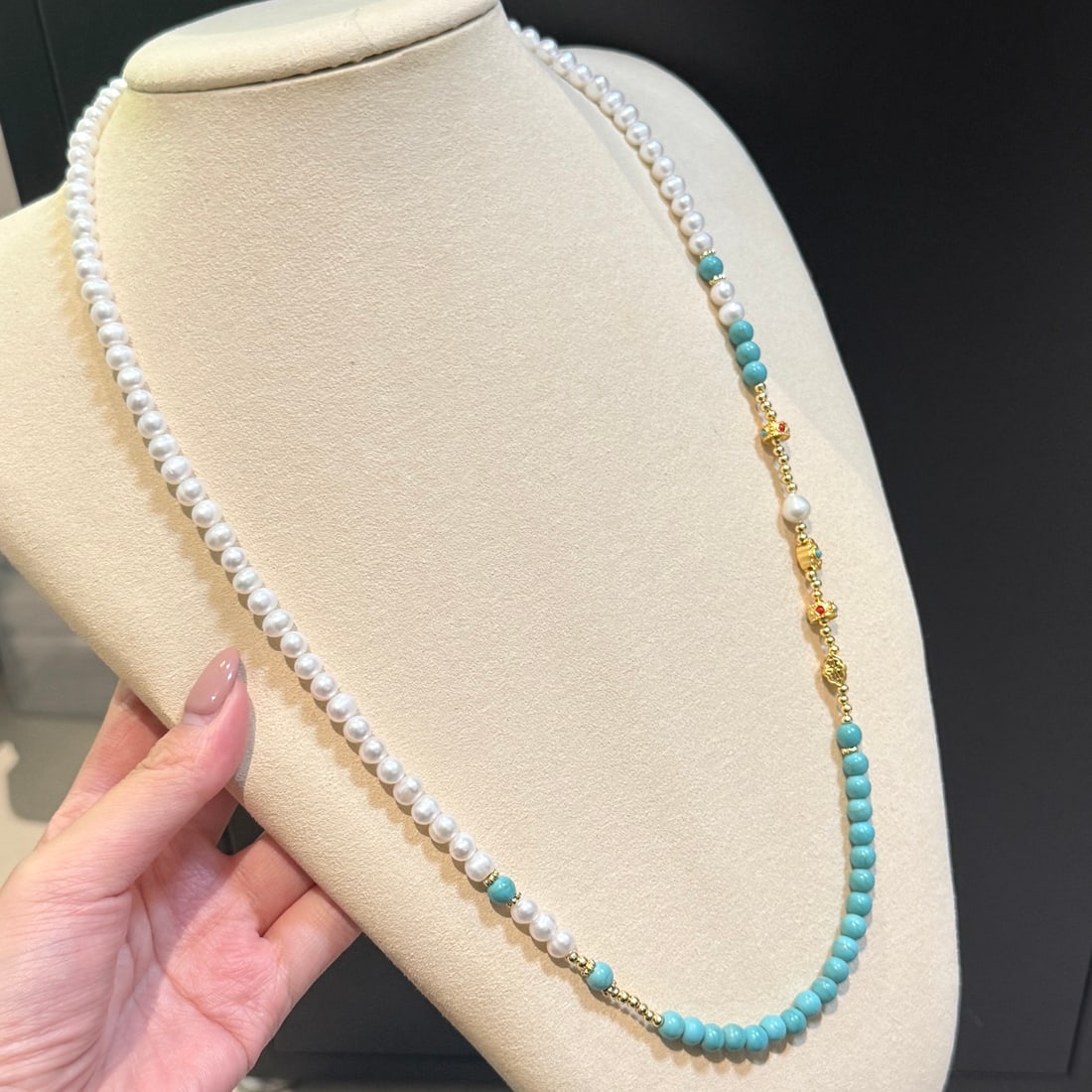 14K Gold Imitation Turquoise Pearl Sweater Necklace: Turquoise Wool Sweater Chain, 6-8mm Natural Freshwater Pearls, 14k Gold Plated + Imitation Turquoise Combination, Chinese Retro New Product, Beautiful Length of About 70cm