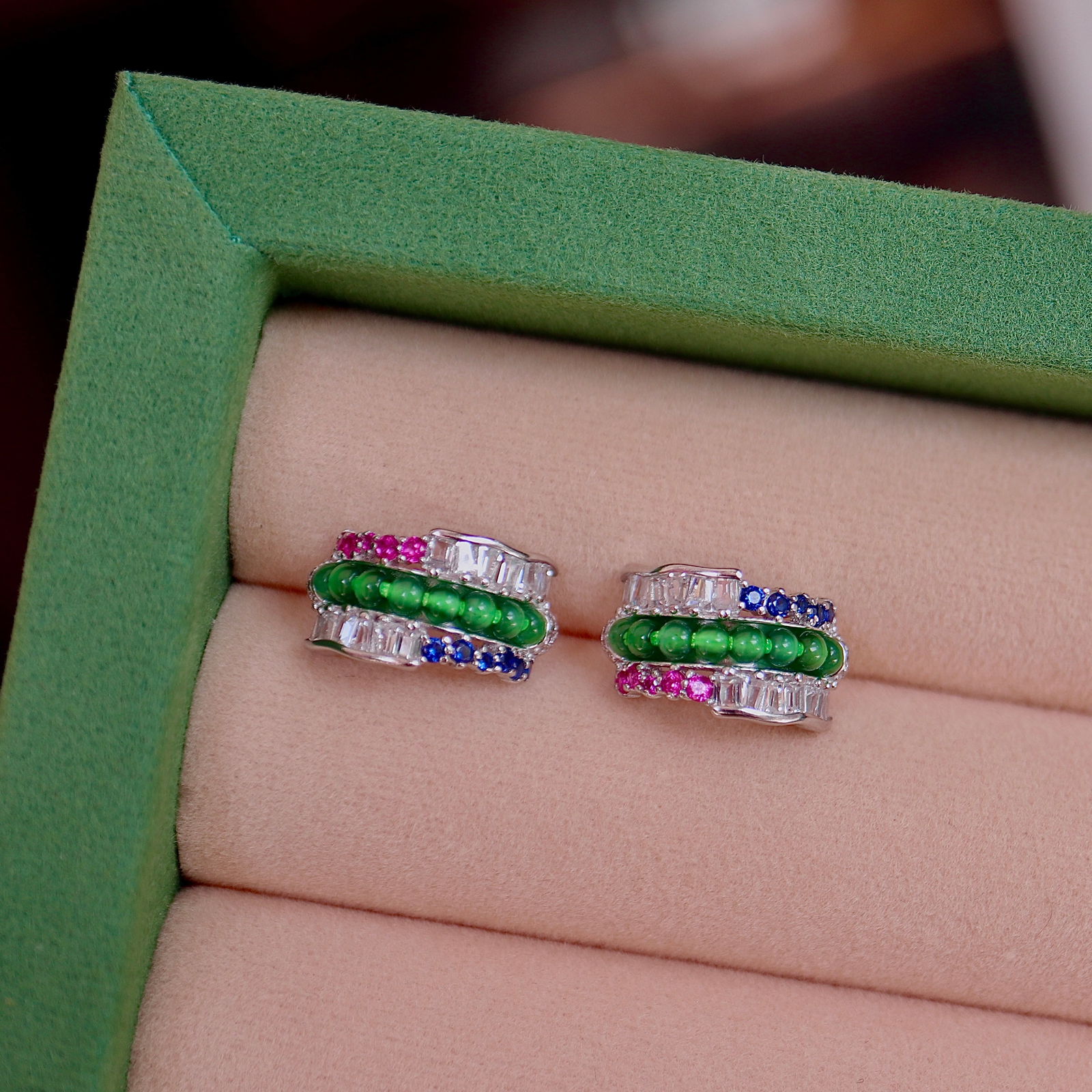 S925 Silver Jade Earrings: Xiaomi pearl stud earrings S925 silver dopamine color scheme, very healing