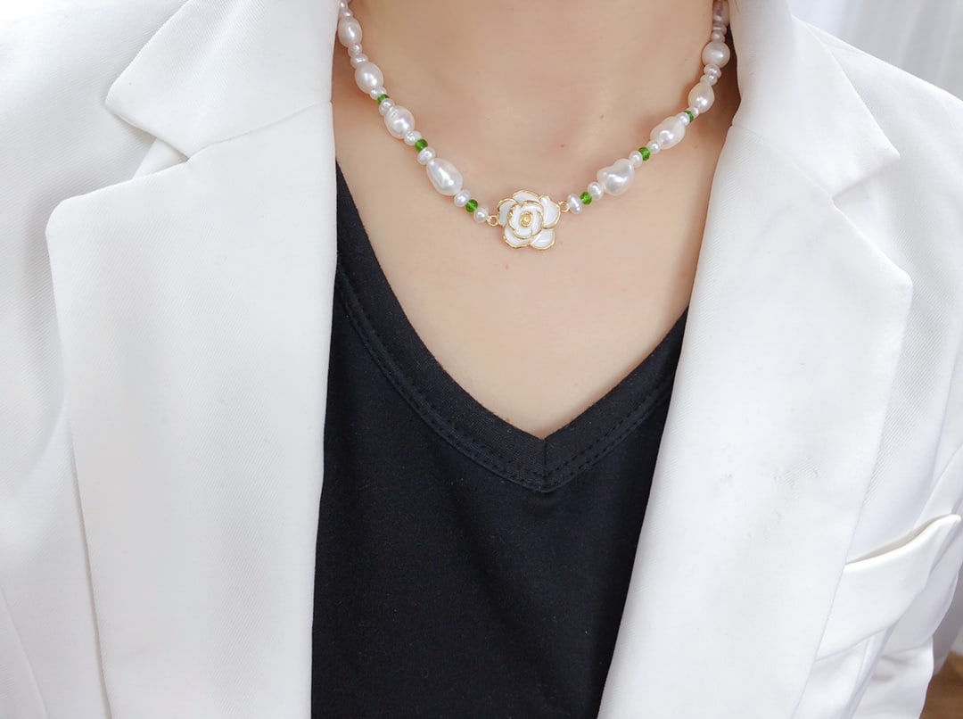 Natural Pearl Necklace (1 of 9)